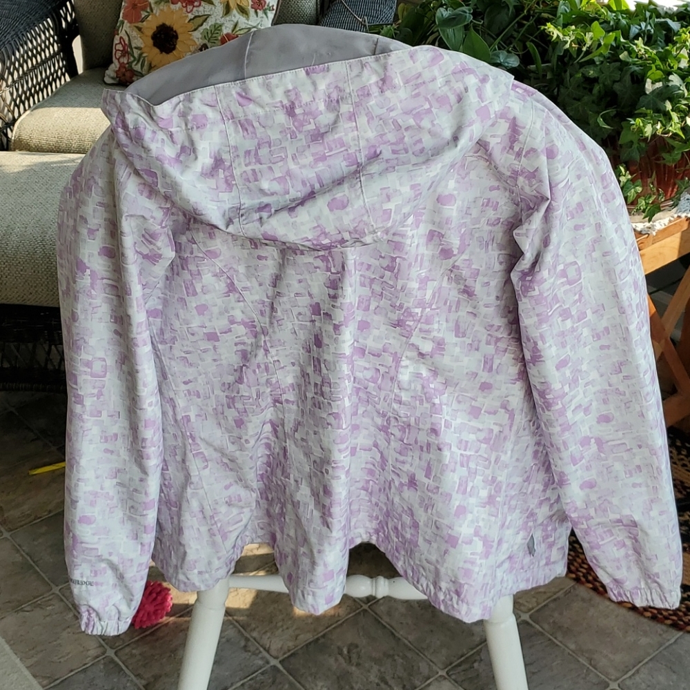 Eddie Bauer size medium rain jacket